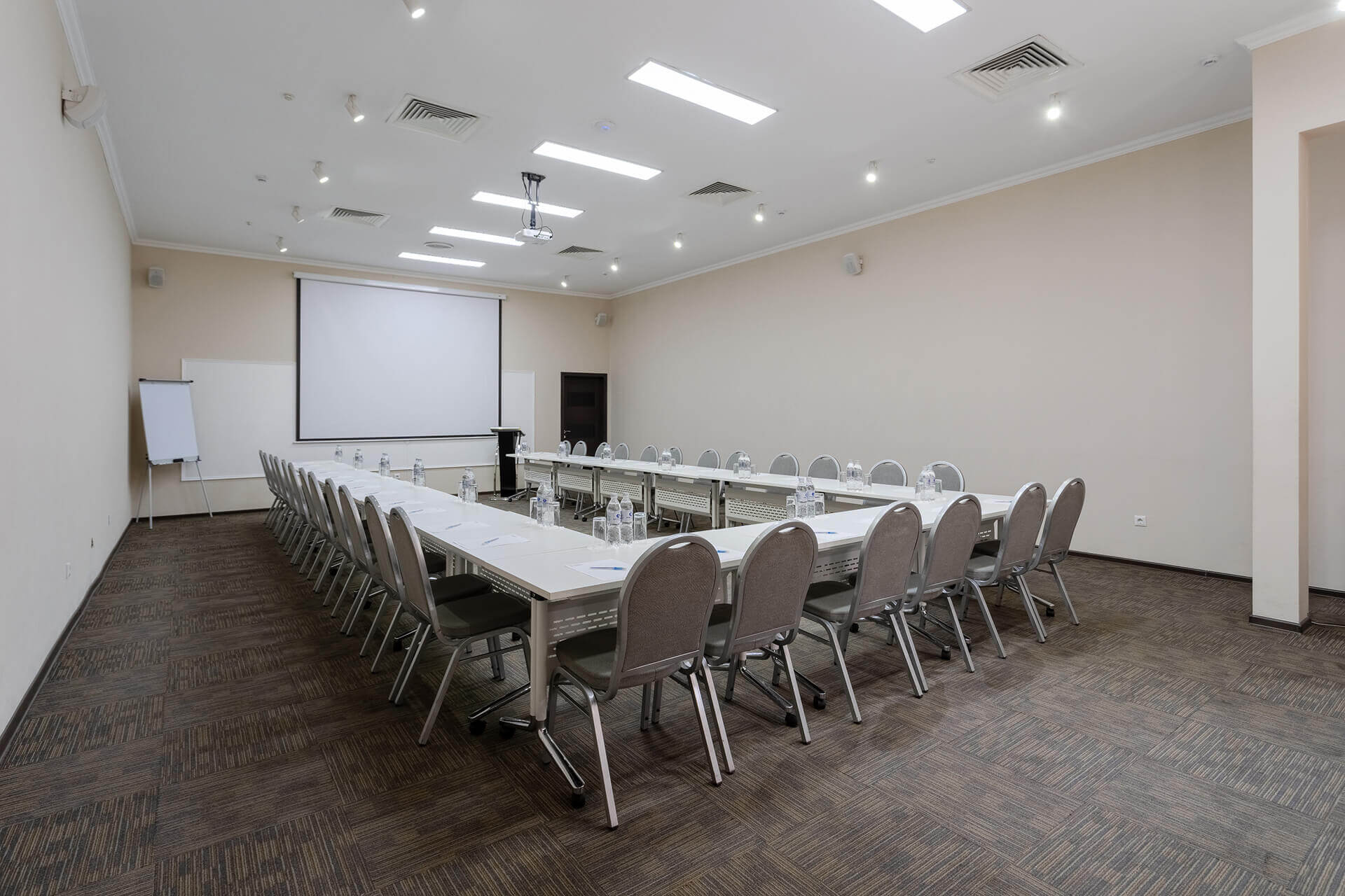 Conference hall 